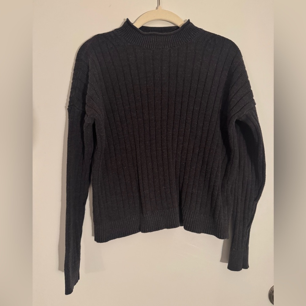 Abercrombie & Fitch Crewneck Sweater